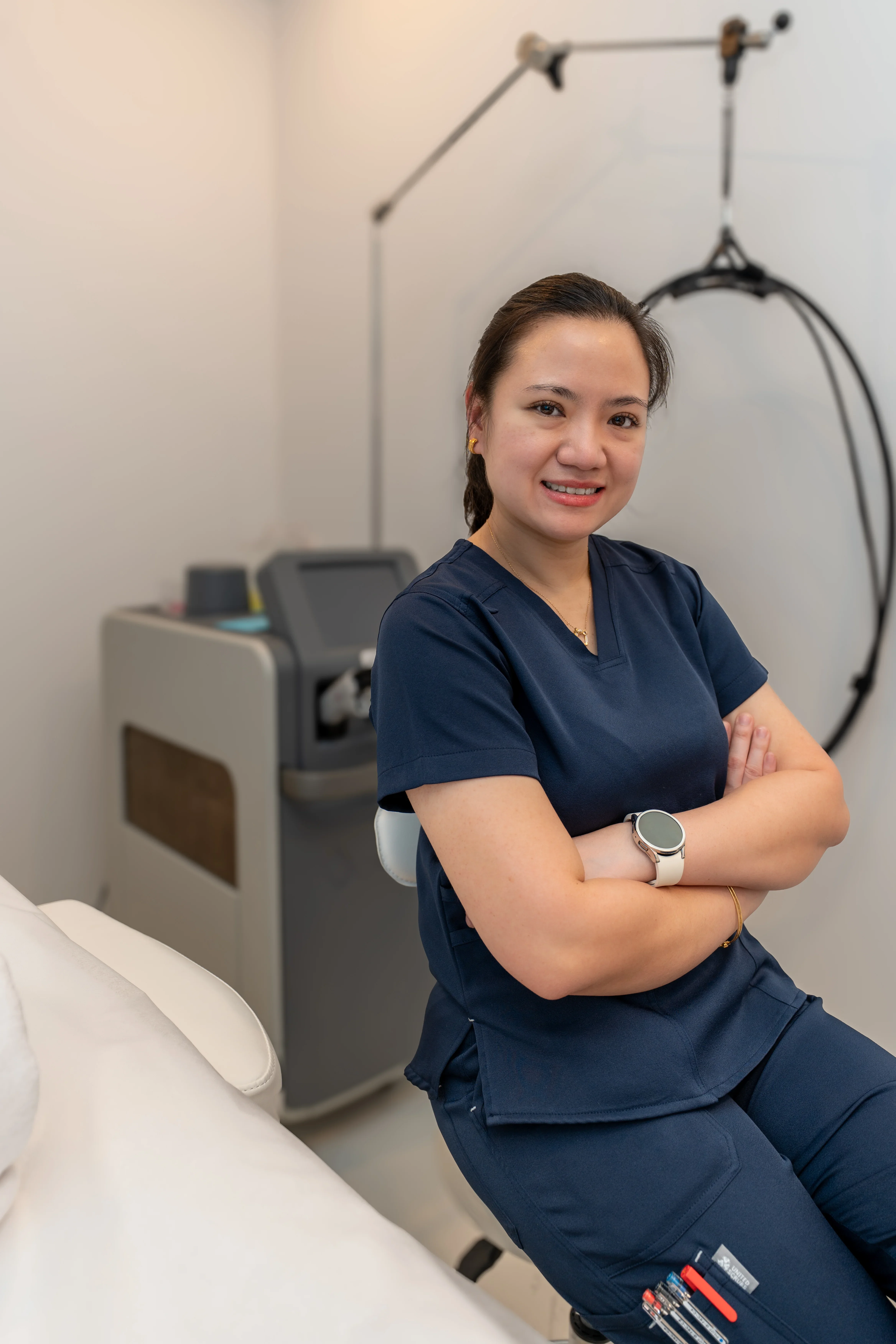 Dr. Cares Sison | Laser technician